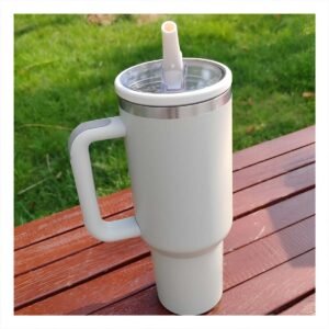 Termo 1200ML en Color Crema con Asa y Pico en ABS y Acero para Bebidas