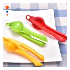 Exprimidor Plastico para Limones Color Rojo Facil de Usar En Casa